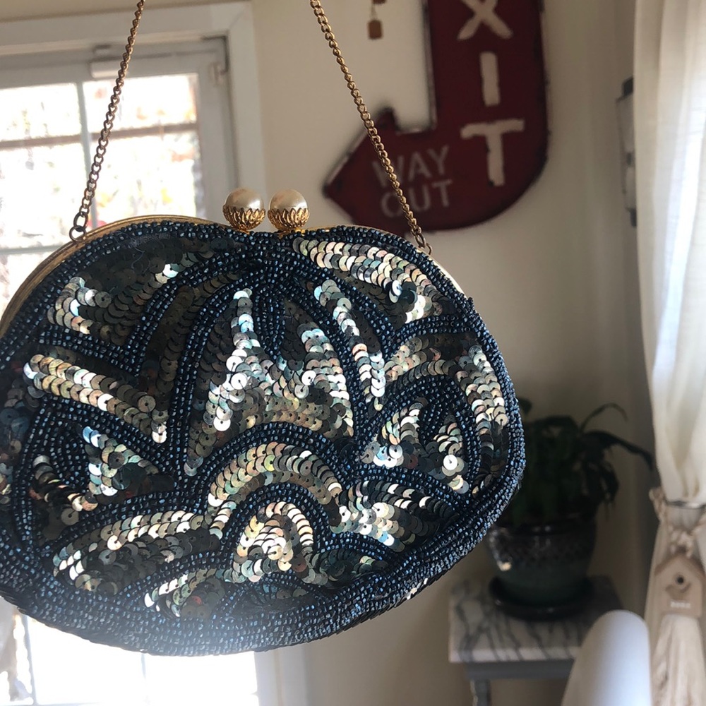 VINTAGE Sequin coin purse clutch bag